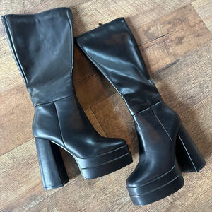 Women's LADY GO DIVA Black Platform Heeled Boots Size 10